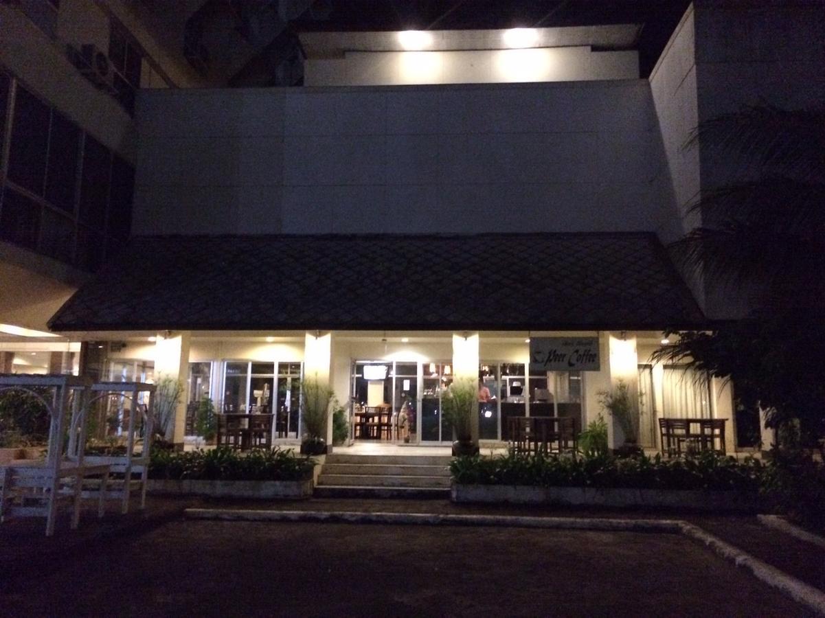 Paradorn Inn Chumphon Exterior foto